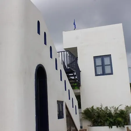 Roots Divine Villa-2
